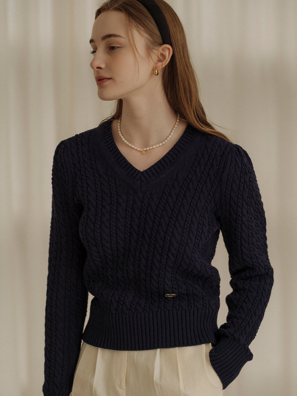 [2차]V-neck shirring cable knit_Navy